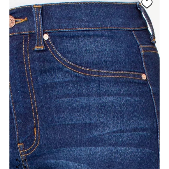 SOLD..NWT WOMENS CELEBRITY PINK HIGH RISE CURVY SKINNY JEANS SIZE 28 and 29 - Picture 2 of 6